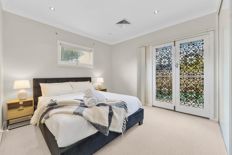 Bedroom, wardrobe