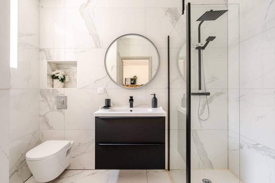 L'Eden Spa - Jacuzzi - Saint-Etienne Apartment in Saint-Étienne