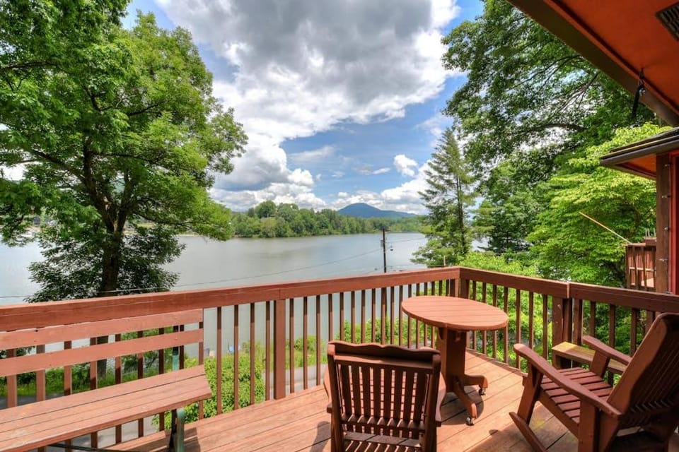 Armstrong House Combo House in Lake Junaluska