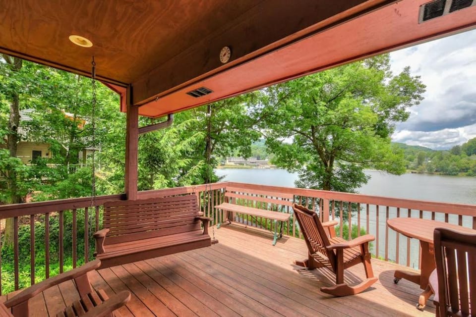 Armstrong House Combo House in Lake Junaluska