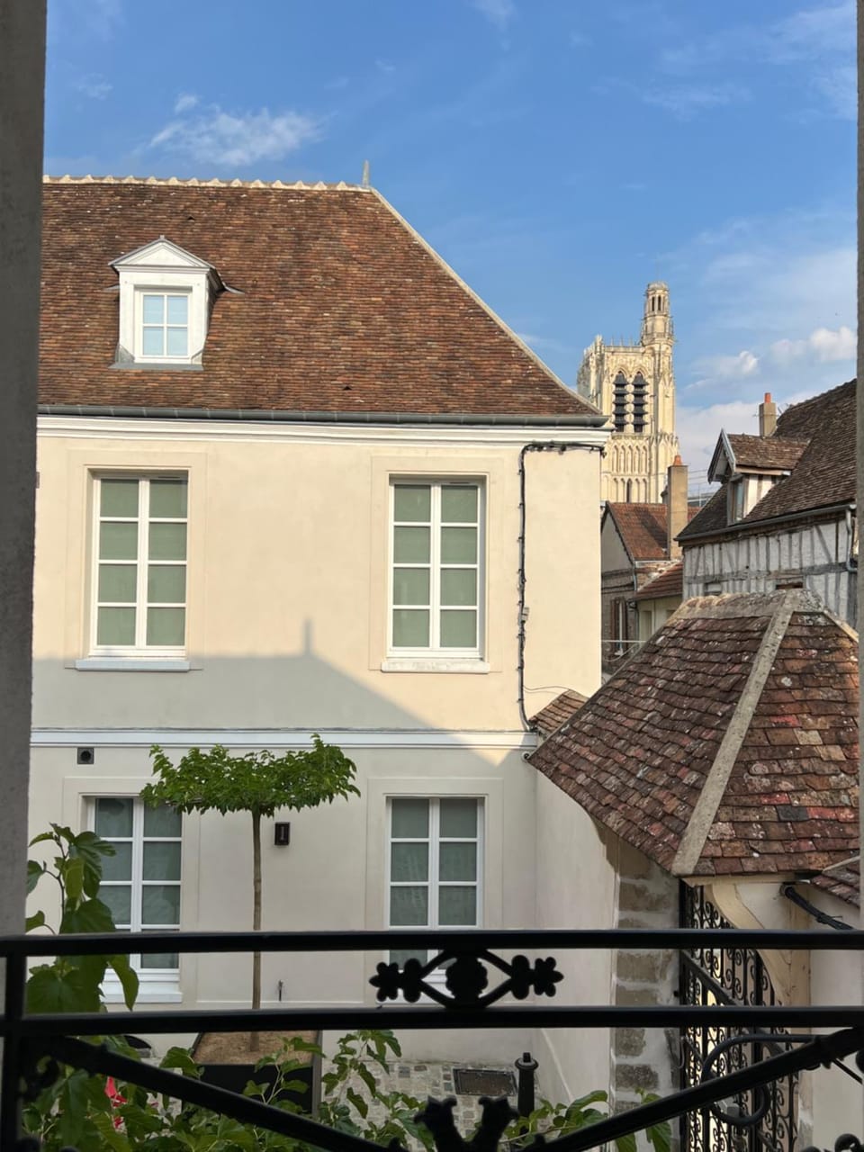Property building, Day, View (from property/room), City view, Landmark view
