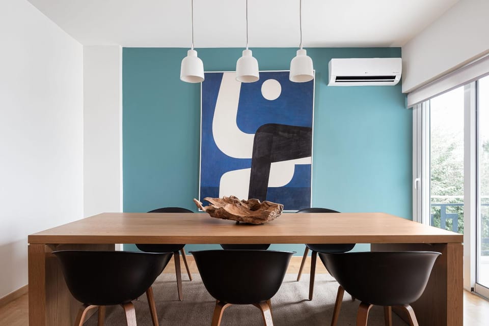 Living room, Seating area, Dining area, air conditioner