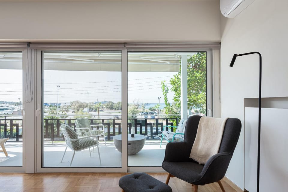 View (from property/room), Balcony/Terrace, Living room, Seating area