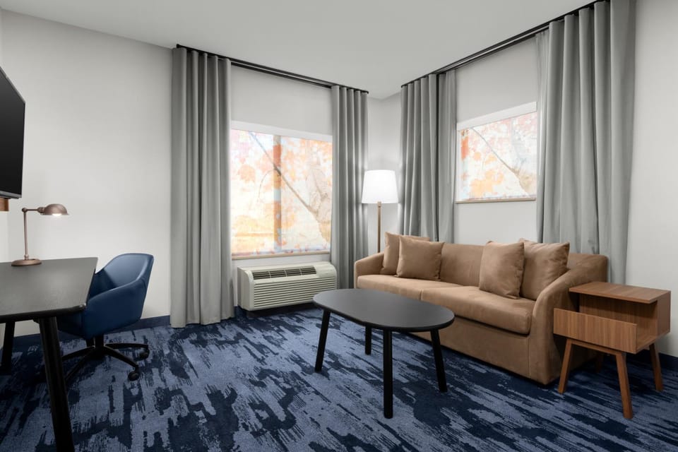 Living room, Bedroom