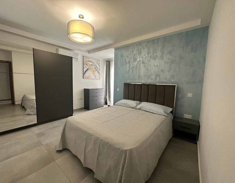 Bedroom, wardrobe