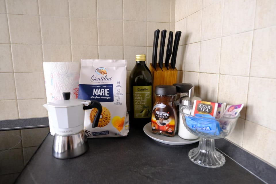 Coffee/tea facilities