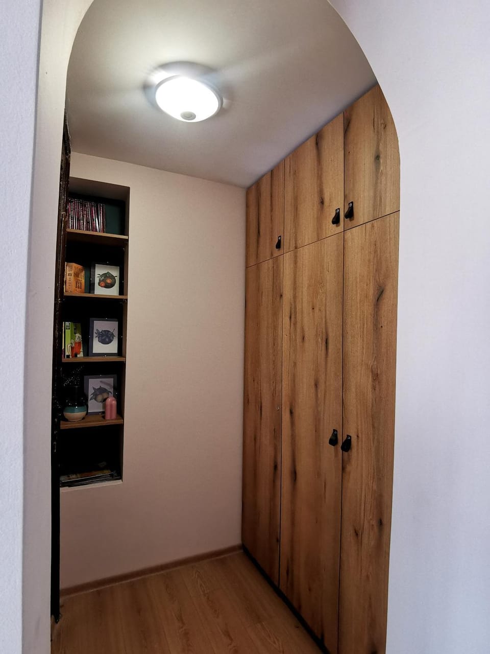 Library, wardrobe