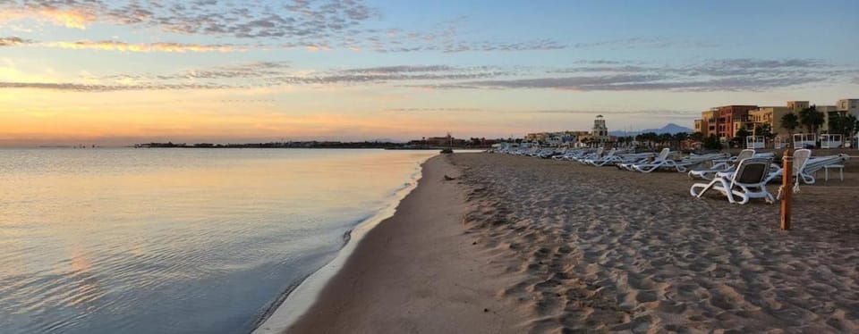 Mangroovy- 1BR Bleu Ciel Apartment in Hurghada