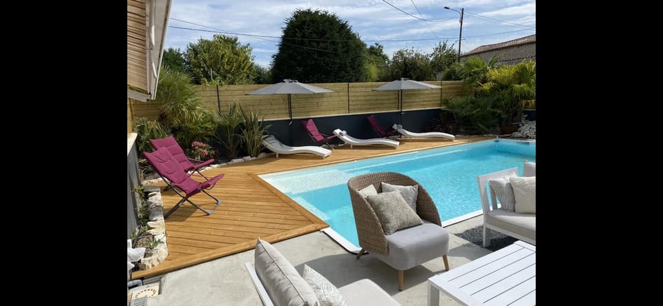 Saint Palais sur mer Piscine House in Nouvelle-Aquitaine