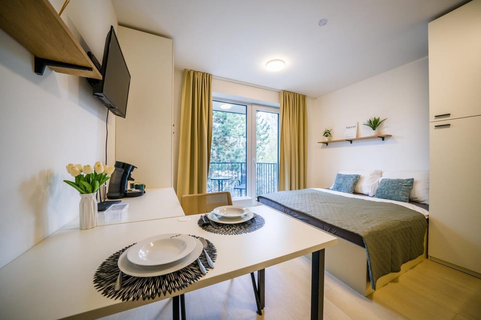 Bed, Bedroom