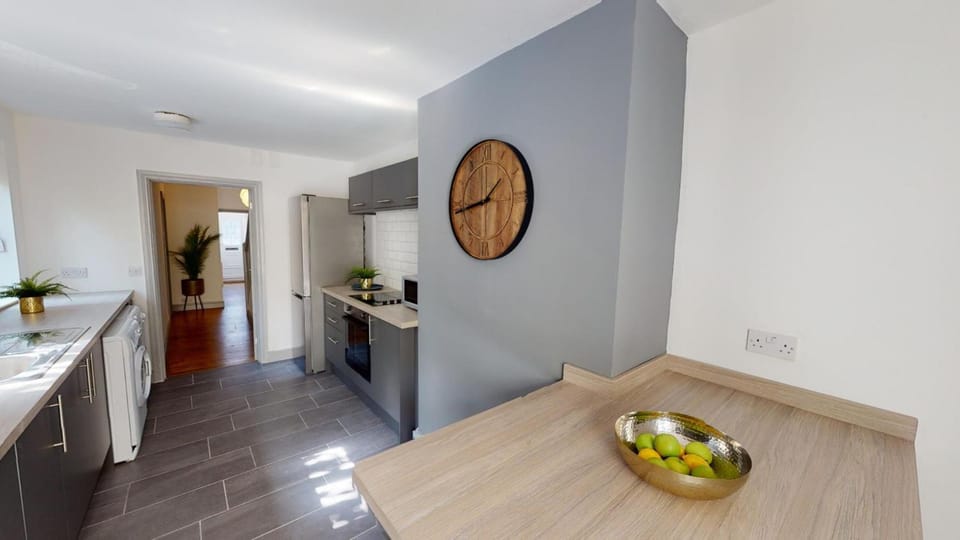 Stunning City Centre-Uni Town House House in Sunderland