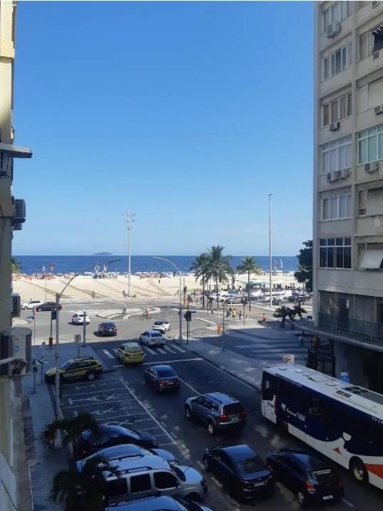 Lev Apartments - Apto Beira-Mar - Posto 2 - Copacabana Apartment in Rio de Janeiro