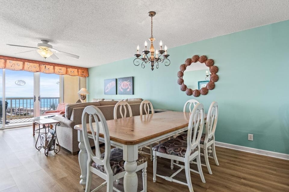 Beach Bliss Retreat at Litchfield By the Sea House in South Carolina