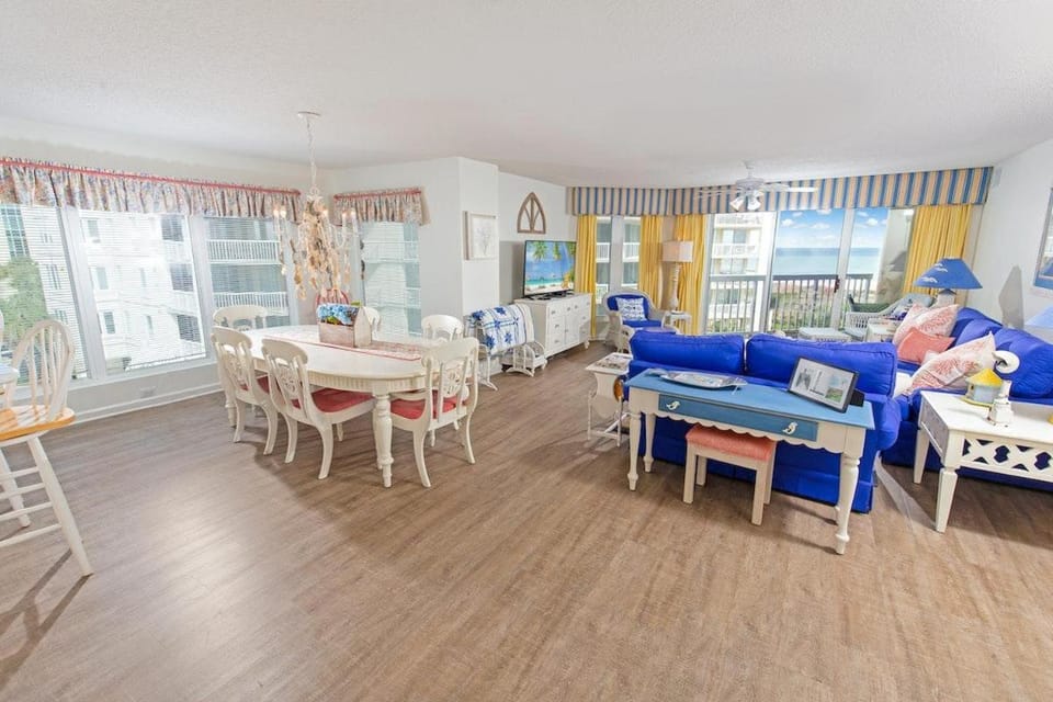 Oceanfront Paradise: 3 Bdrm Condo, Pawleys Island House in South Carolina