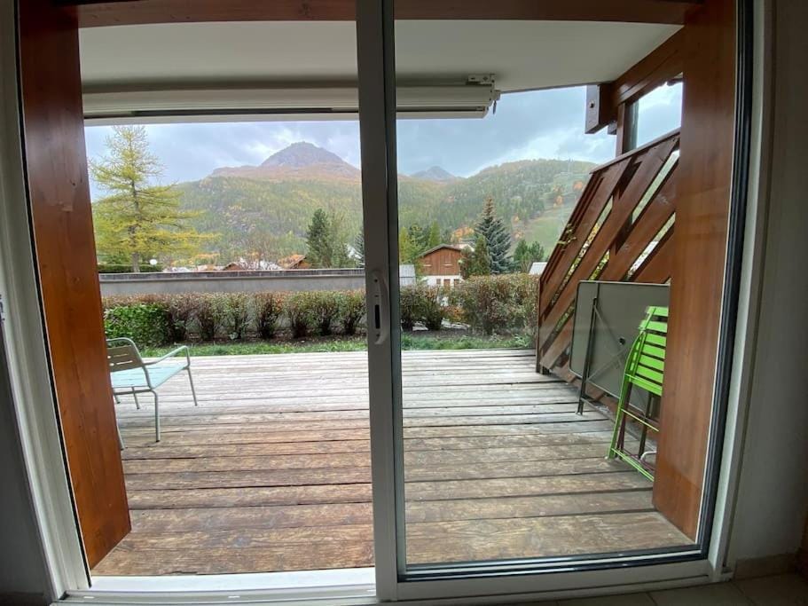 Patio, Natural landscape, Autumn, Mountain view