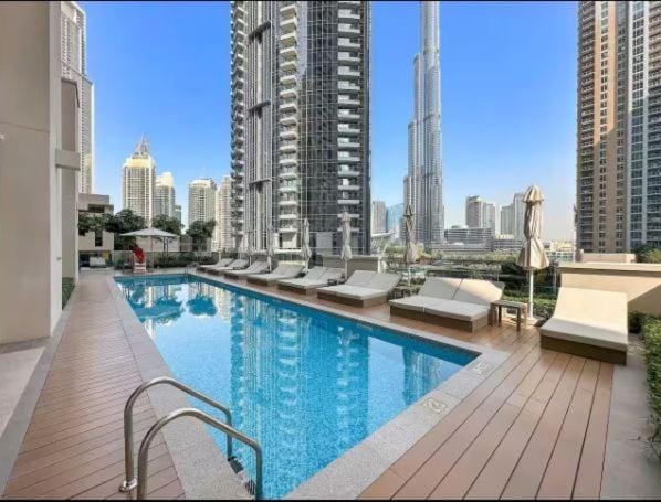 Swimming pool, Swimming pool