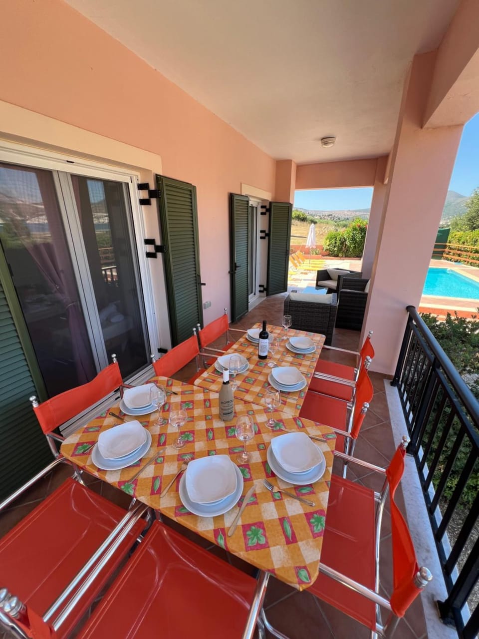 Day, Balcony/Terrace, Seating area, Dining area, Swimming pool