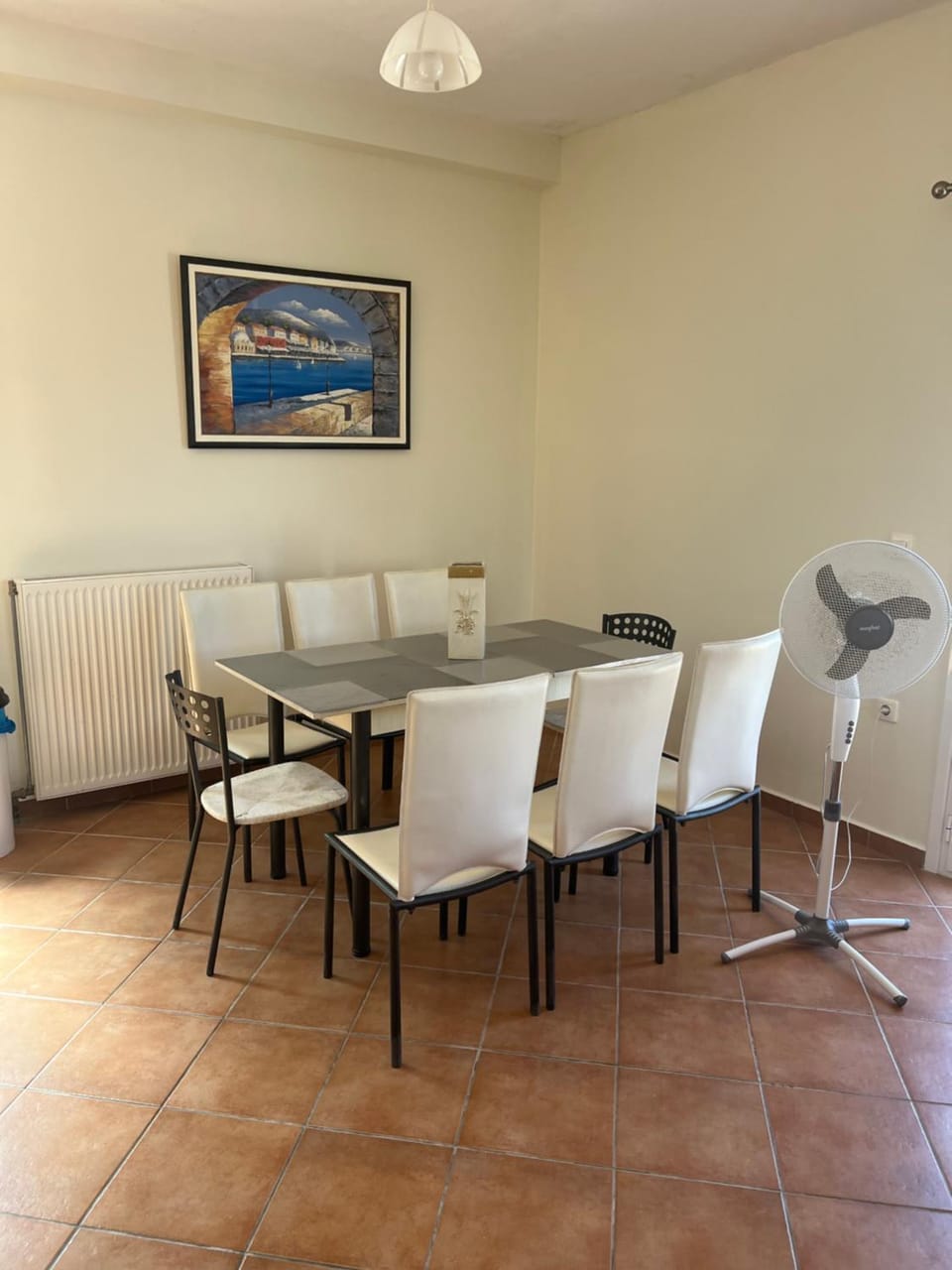 Seating area, Dining area