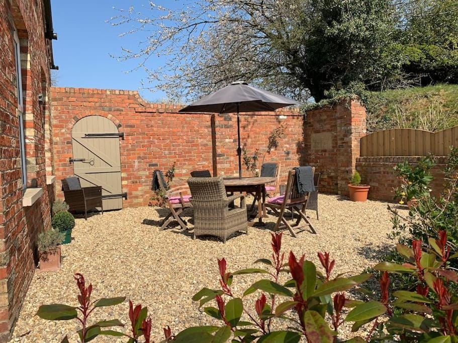 Patio, Garden