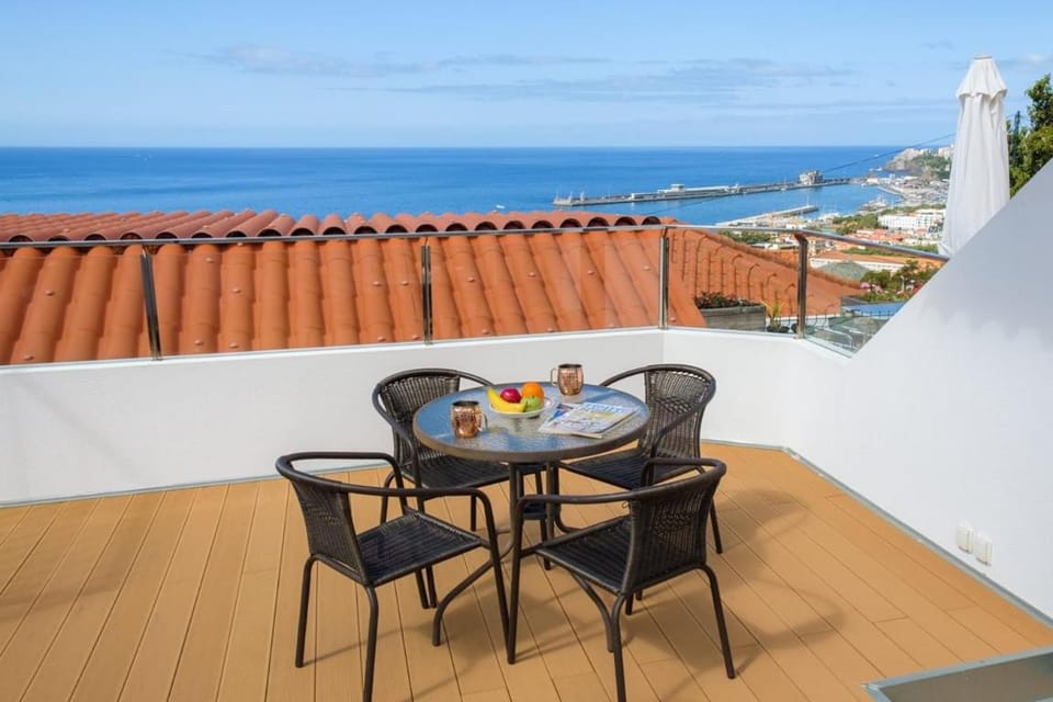 GuestReady - An amazing blue ocean view Apartment in Funchal