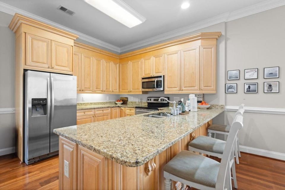 Pawleys Island Retreat Tranquil 4BR Pool Tennis House in Pawleys Island