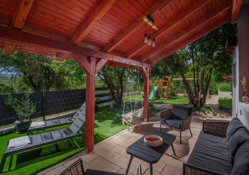 Day, View (from property/room), Balcony/Terrace, Seating area