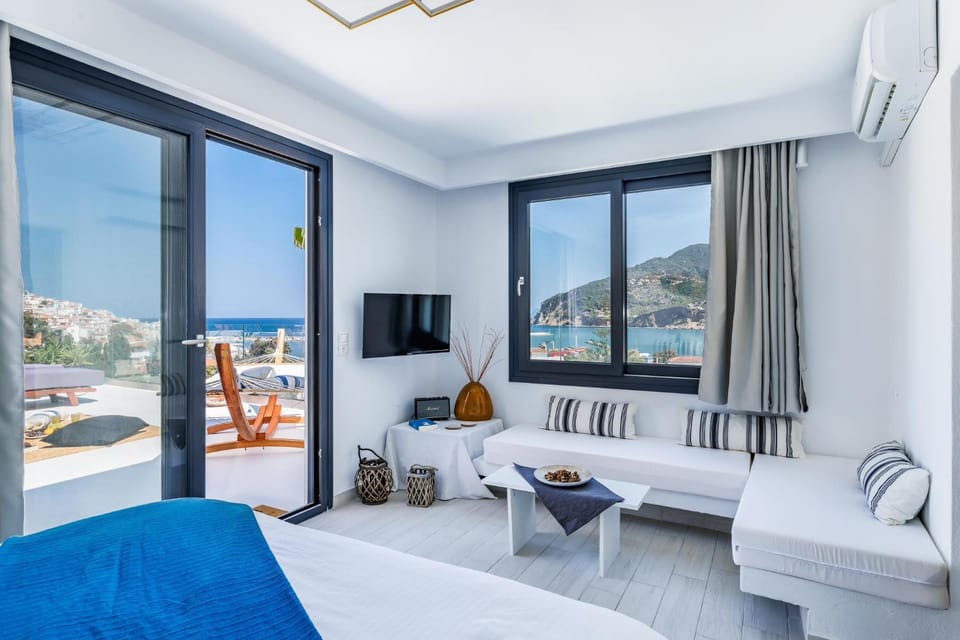 To Nissi House in Skopelos