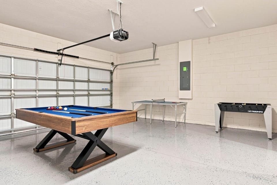Game Room, Table tennis
