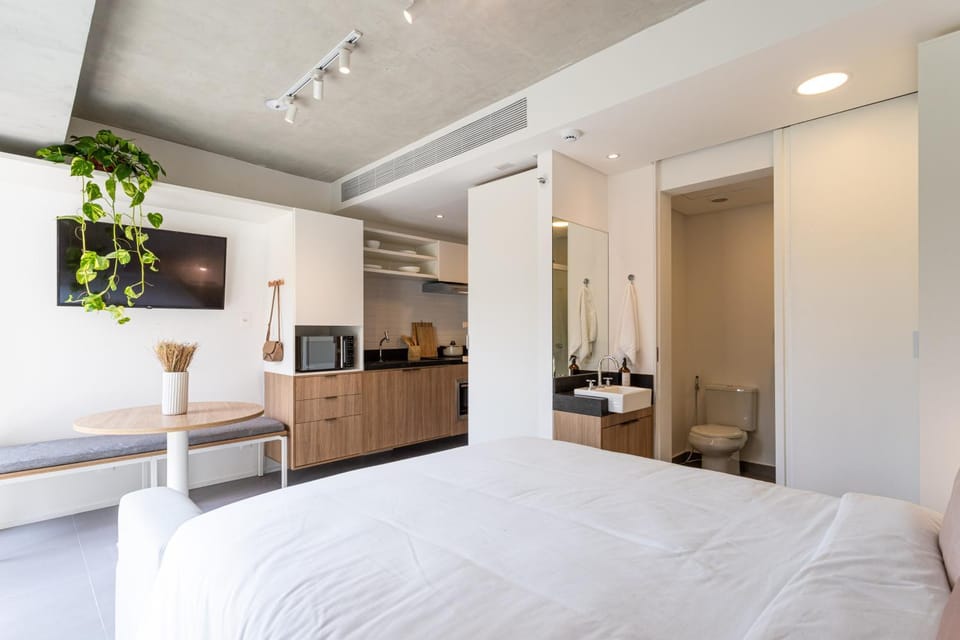 Bed, Kitchen or kitchenette, Photo of the whole room, Bedroom, minibar