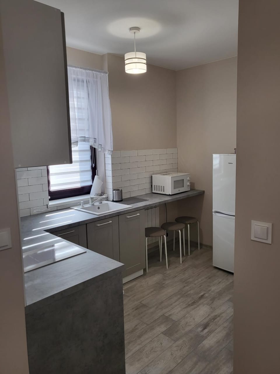 Pokój z własną kuchnią i łazienką Żyrardów SUNTAGO Apartment in Masovian Voivodeship