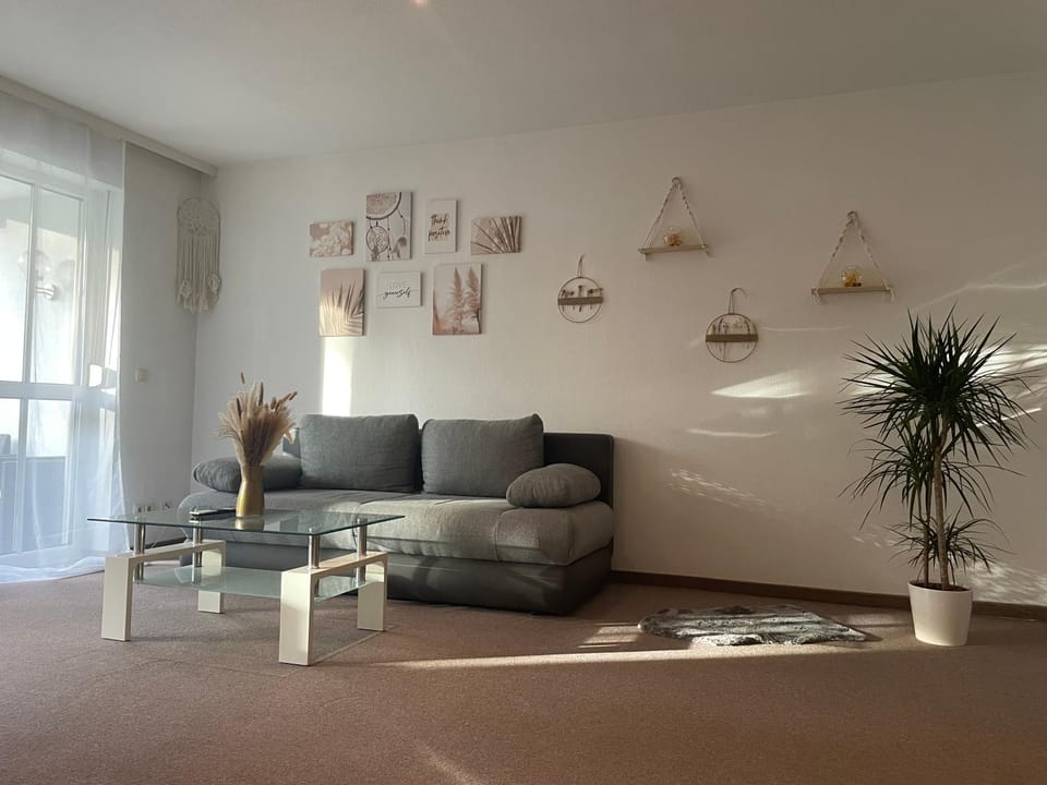 Kingsize Bett BOHO Apartment mit Tiefgarage nähe Salzburg Apartment in Berchtesgadener Land