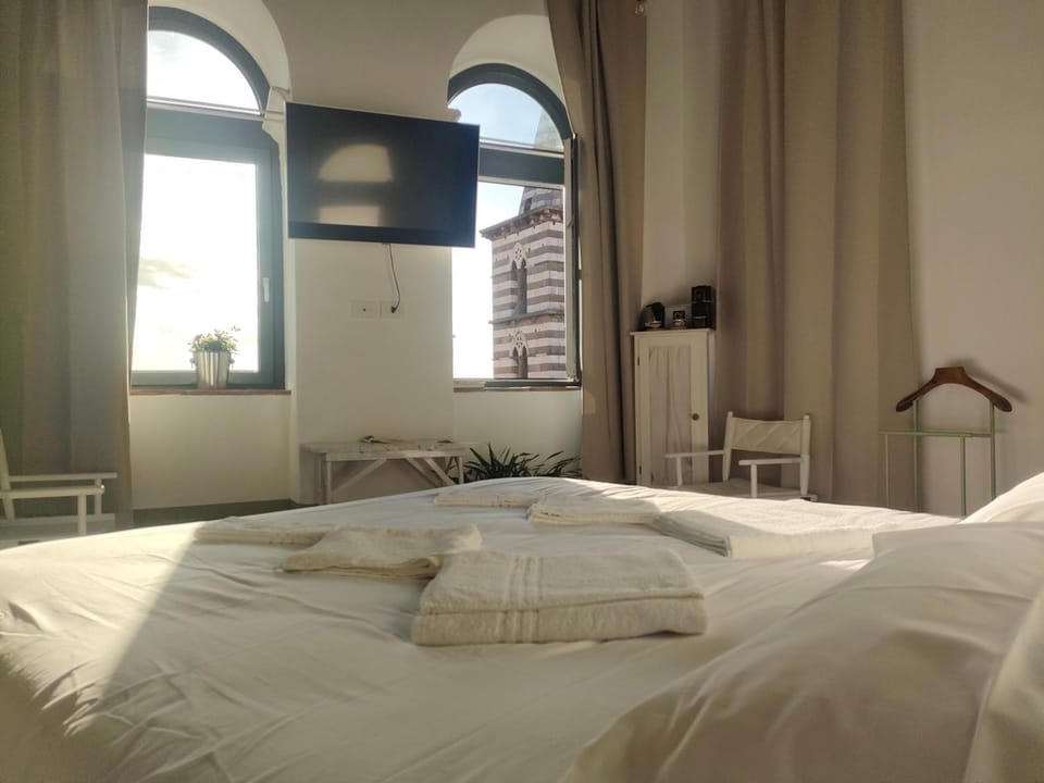 Bed, Bedroom, City view, Landmark view, Landmark view