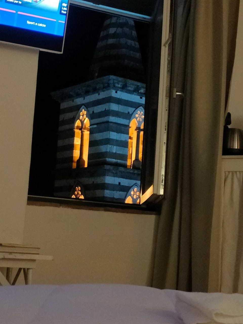 TV and multimedia, Photo of the whole room