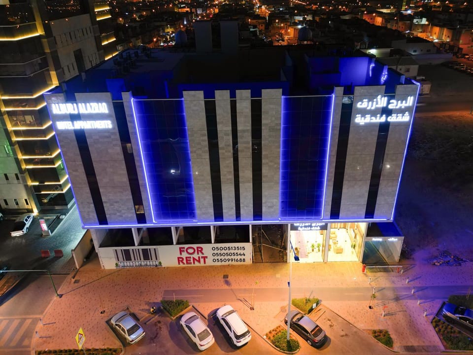 Property building, Bird's eye view, Location, Parking