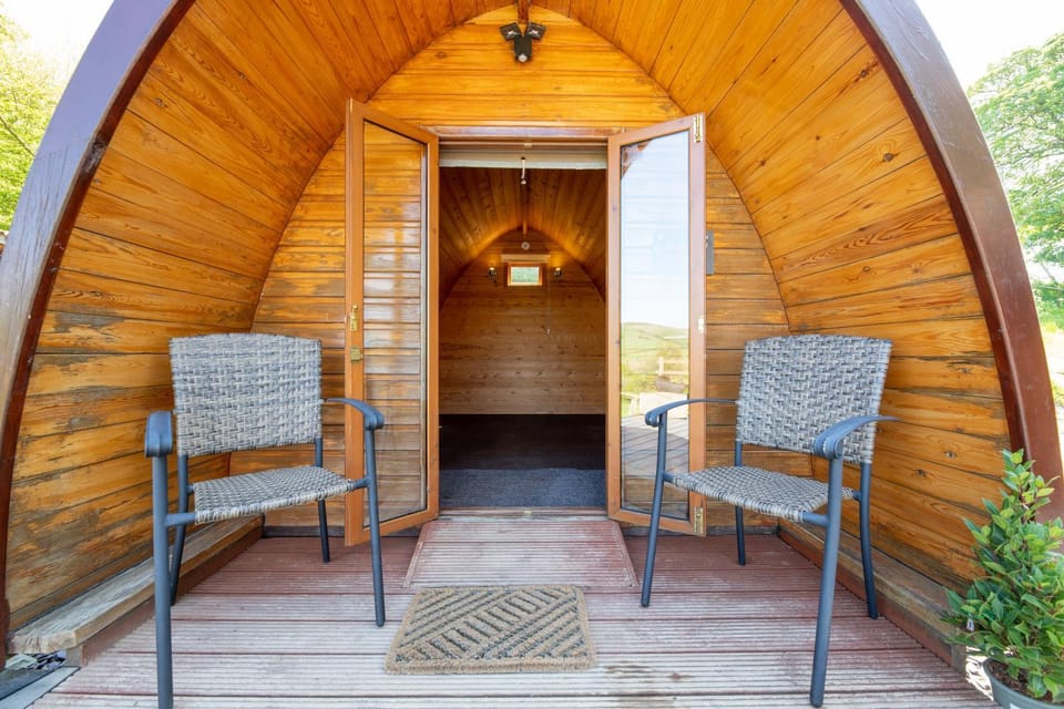 Patio, Day, Seating area