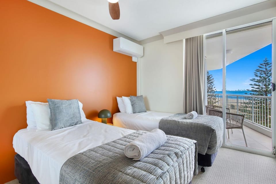 Bed, Bedroom, air conditioner
