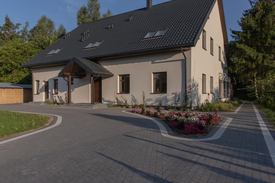 Property building, Facade/entrance, Spring, Day, Area and facilities, Area and facilities, Sunrise