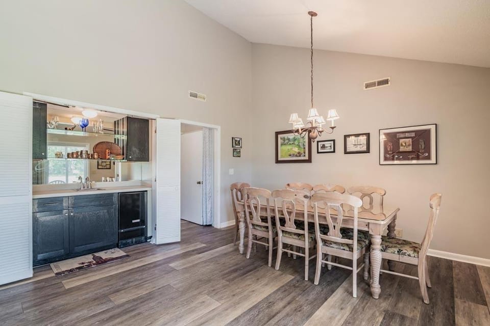 Litchfield Country Club Cottage 4BR 4BA Retreat House in South Carolina