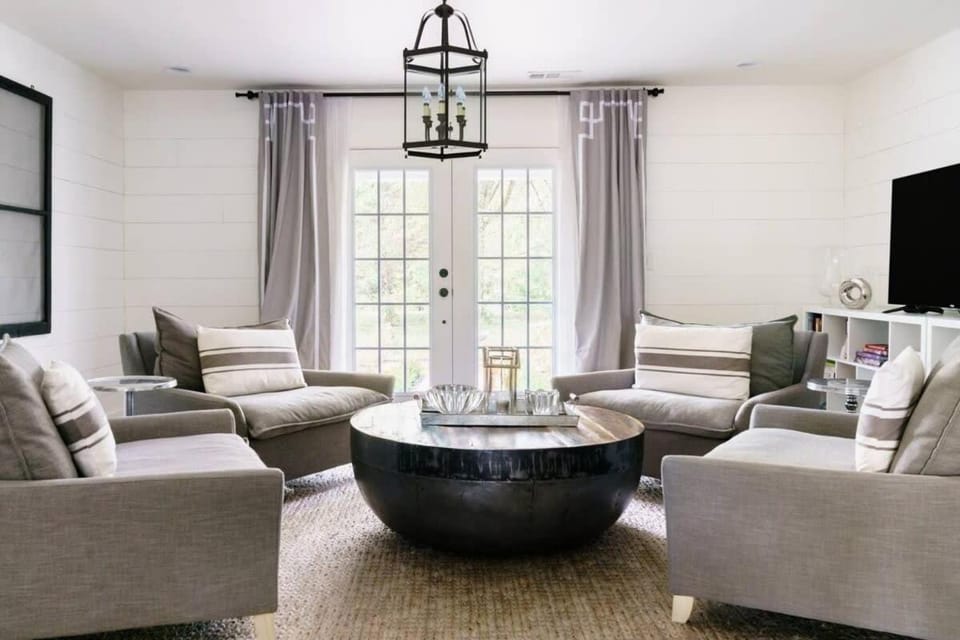 Enchanting Retreat 15 Minutes to Nashville House in Nashville