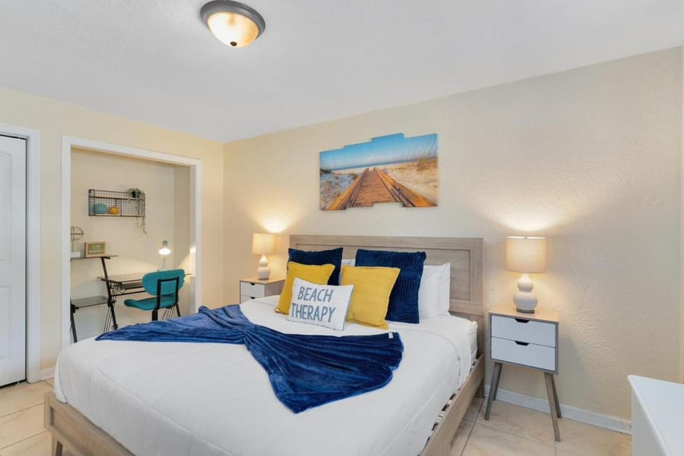 Ocean 19 - Tideside Apartment in Indian Harbour Beach
