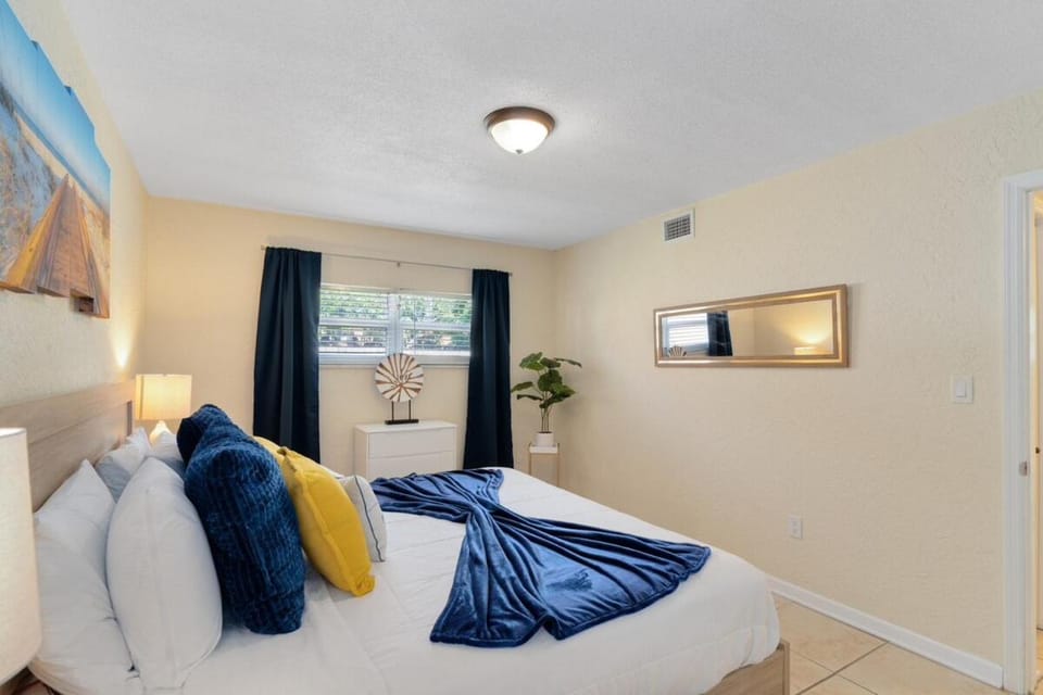 Ocean 19 - Tideside Apartment in Indian Harbour Beach