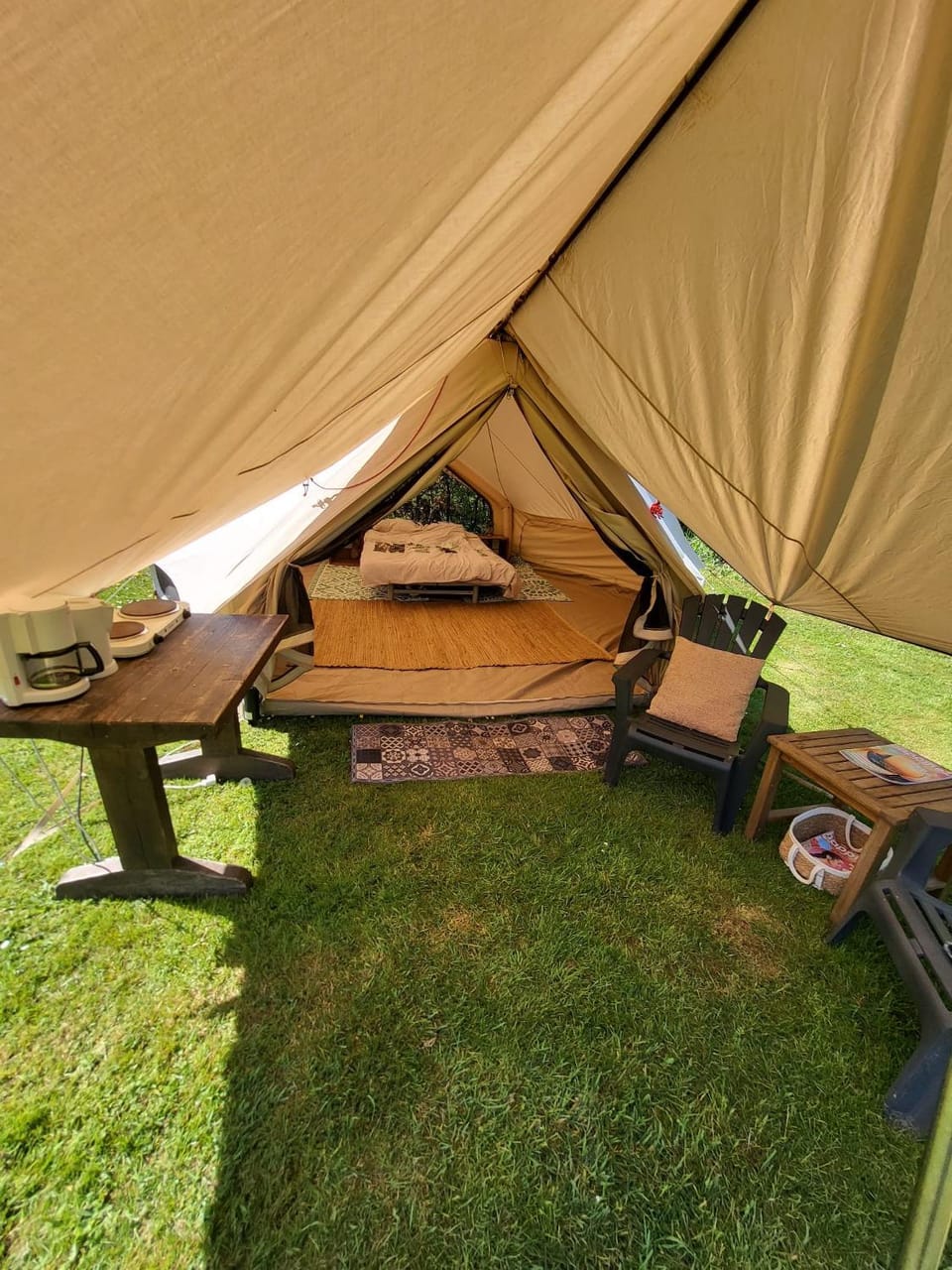 Sfeervolle Tipi tent dicht bij de kust. Luxury tent in Callantsoog