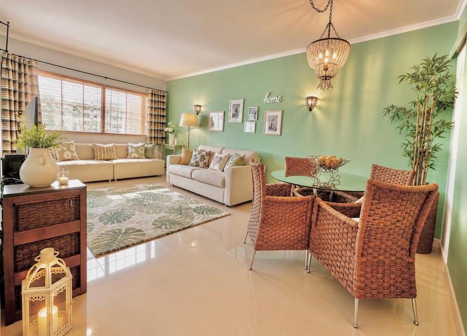 Living room, Seating area, Dining area, Area and facilities