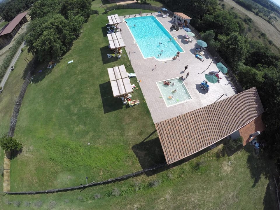 Property building, Garden, Garden view, Pool view, Swimming pool