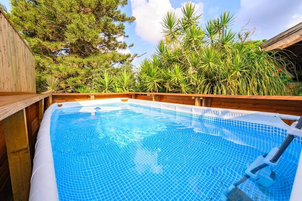 Day, Pool view, Swimming pool, sunbed
