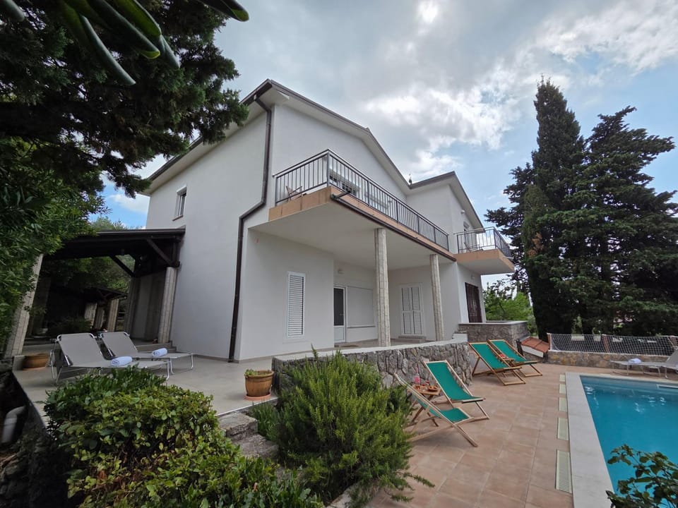 Apartmani SUNRISE & SUNSET Apartment in Krk