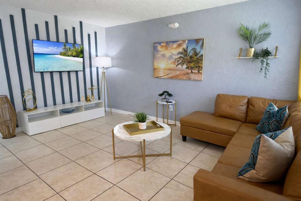 Ocean 23 - Swaying Seaweed Apartment in Indian Harbour Beach