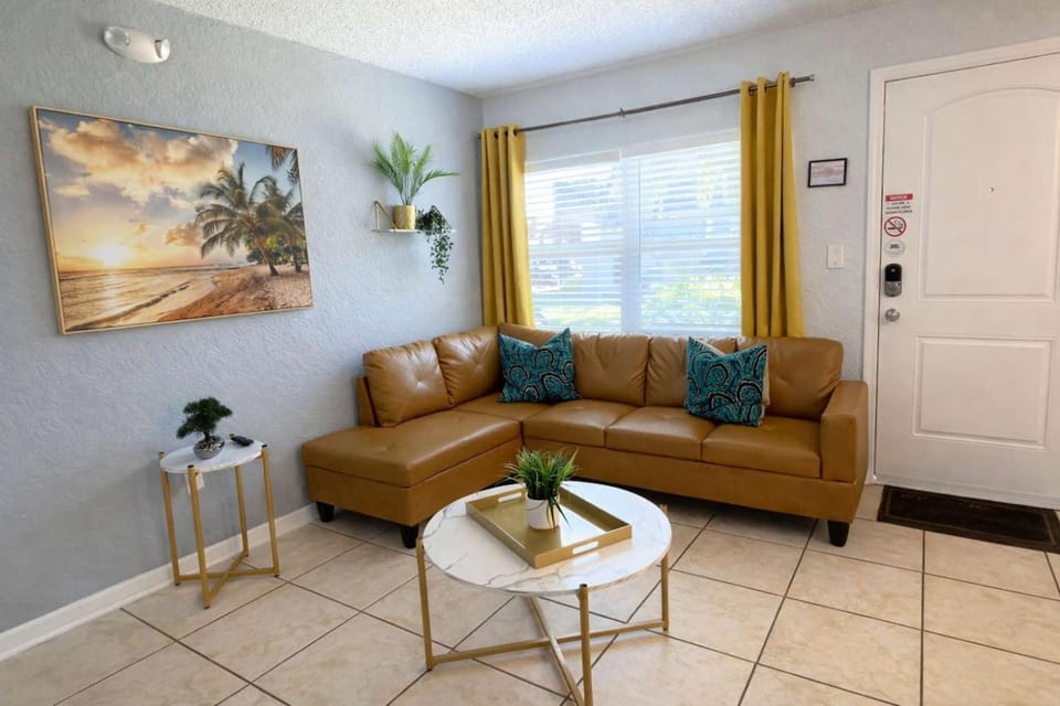 Ocean 23 - Swaying Seaweed Apartment in Indian Harbour Beach