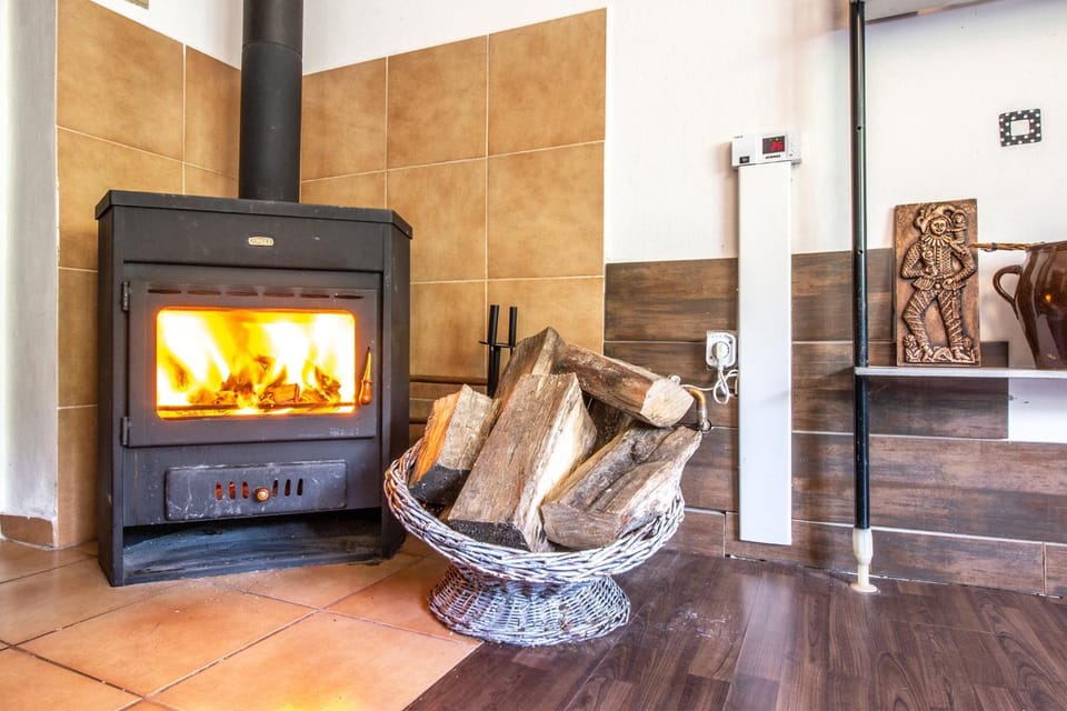 Living room, fireplace