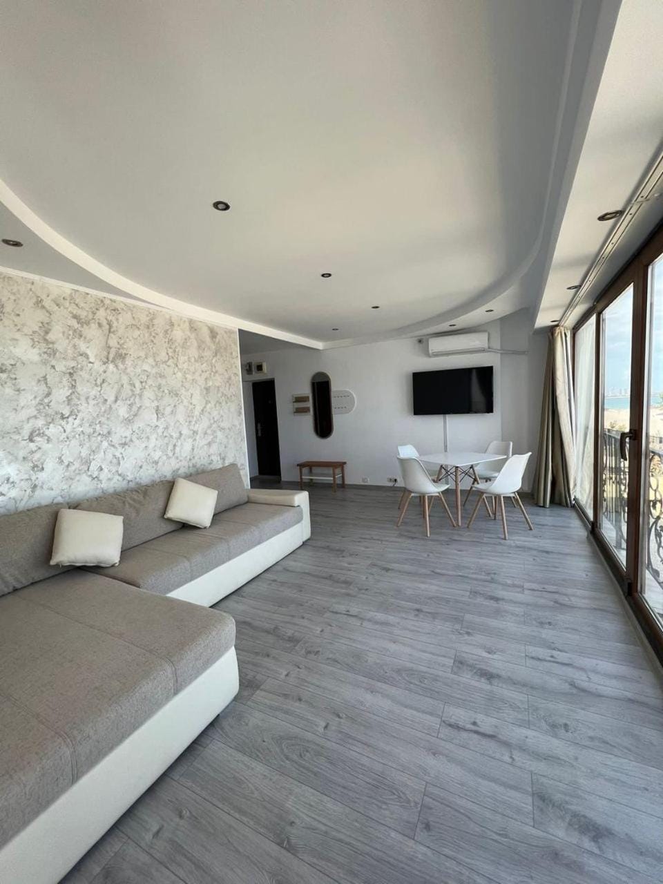 MIMOZA - Apartaments Panoramic Sea View Apartment in Eforie Nord